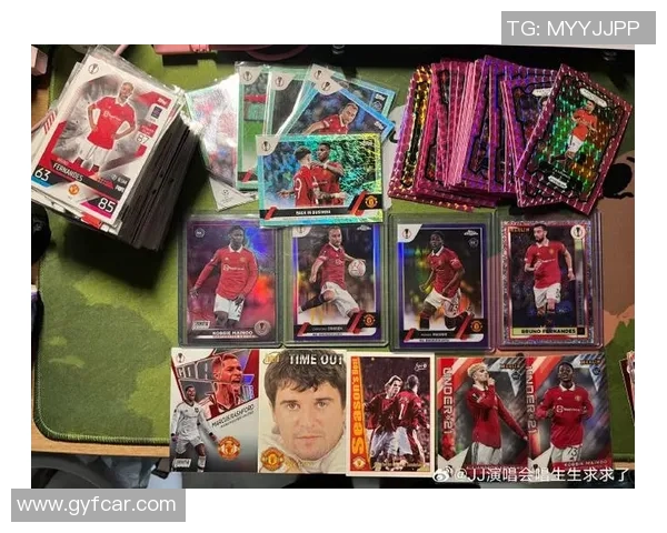 足球球星卡市场价格揭秘：1万价值的足球卡能买到什么珍稀卡片